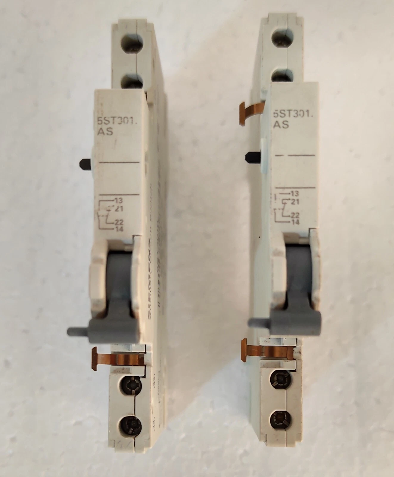 admin/uploads/uploads/siemens 5st3010 auxiliary circuit switch 02_4.webp